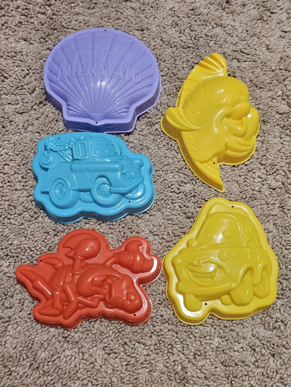 New! Disney Sand Water Beach Bath Toy Molds - Cars & Little Mermaid